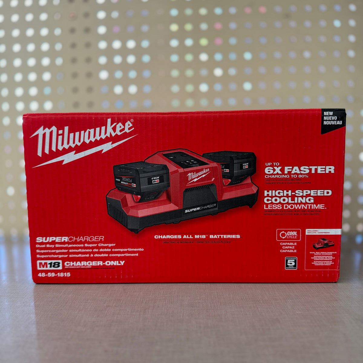 Milwaukee 48-59-1815 M18 Dual Bay Simultaneous Super Charger