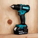 Makita XFD131 18V LXT Lithium-Ion Brushless Cordless 1/2 in. Driver-Drill Kit (3.0Ah) (Factory Serviced)