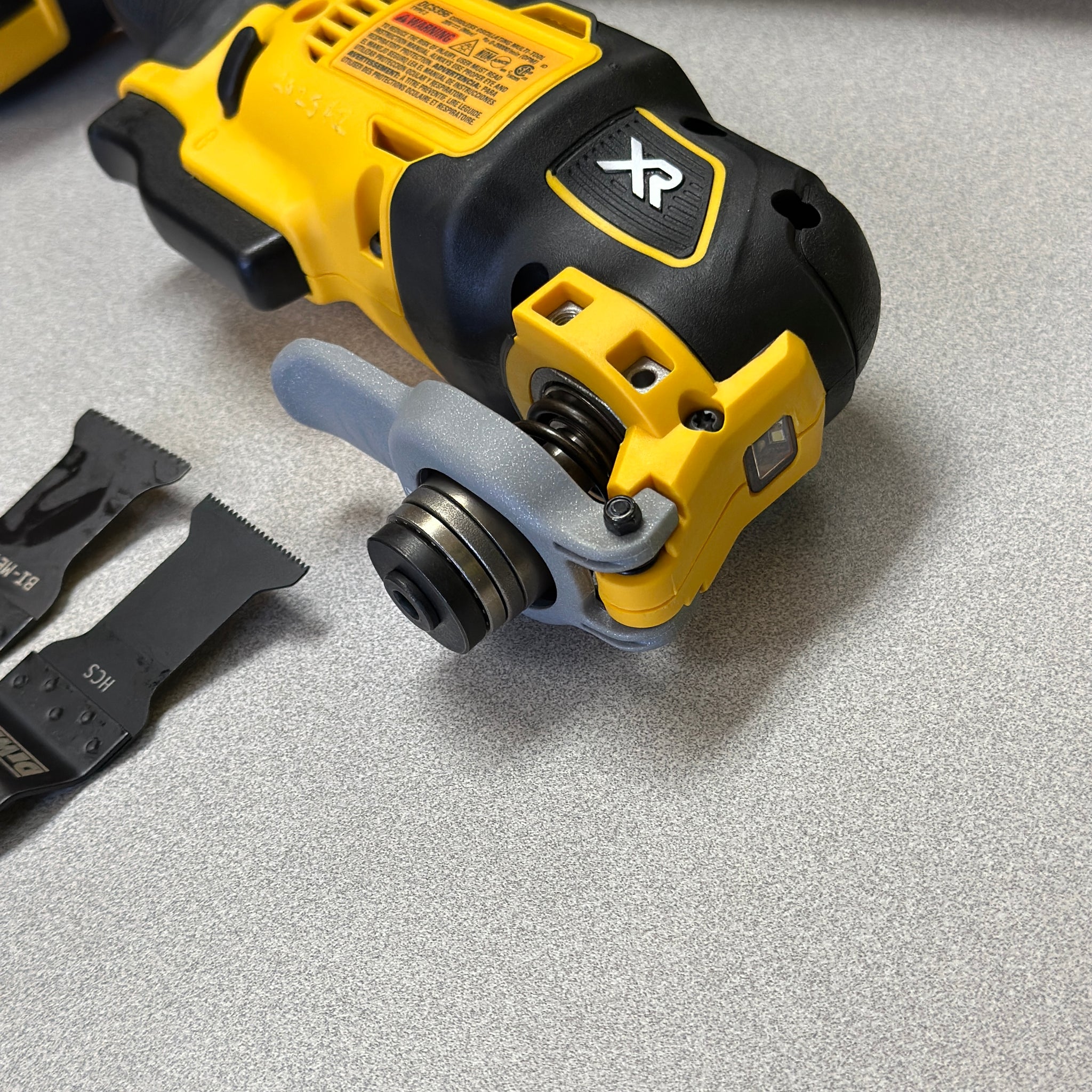 Dewalt 20V MAX XR Cordless Brushless 3-Speed Oscillating Multi Tool with (1) 20V 1.5Ah Battery and Charger