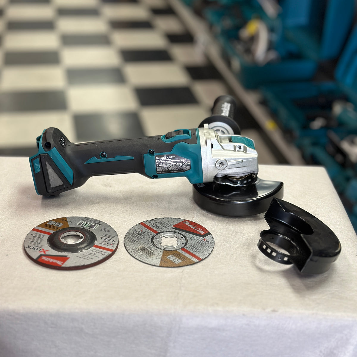 Makita XAG25Z 18V LXT Brushless Cordless 4-1/2 in. / 5 in. X-LOCK Angle Grinder - Factory Service