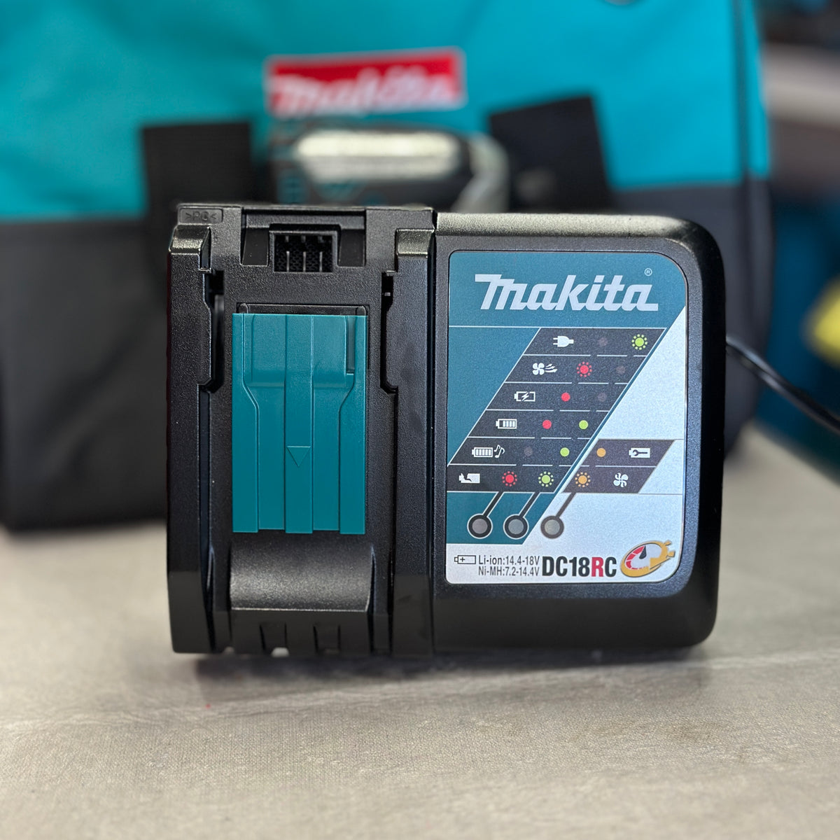 Makita XT269MR 18V LXT Brushless 2-Piece Combo Kit, 4.0 Ah - Factory Service