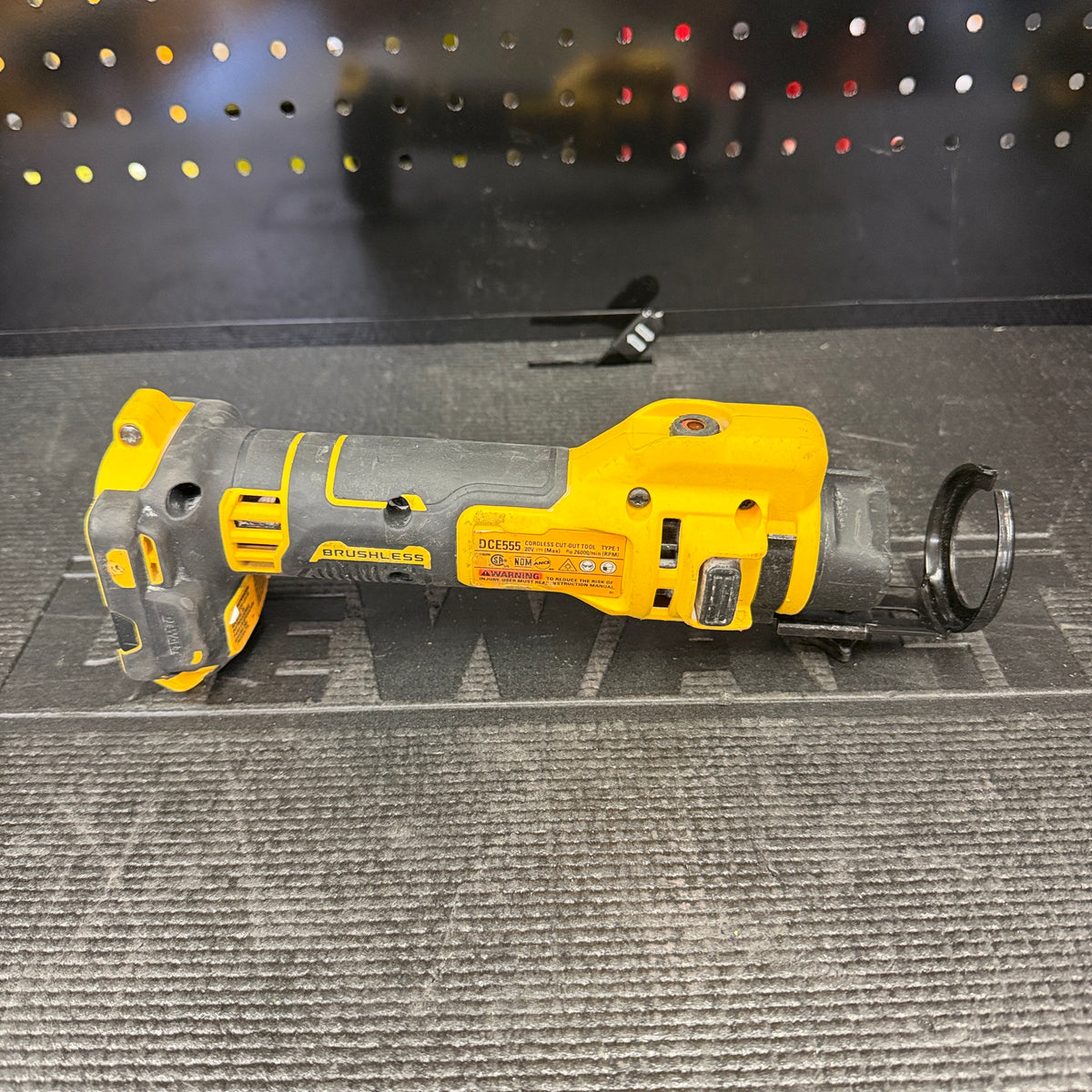 DEWALT DCE555 20V MAX XR Cordless Cut-Out Tool