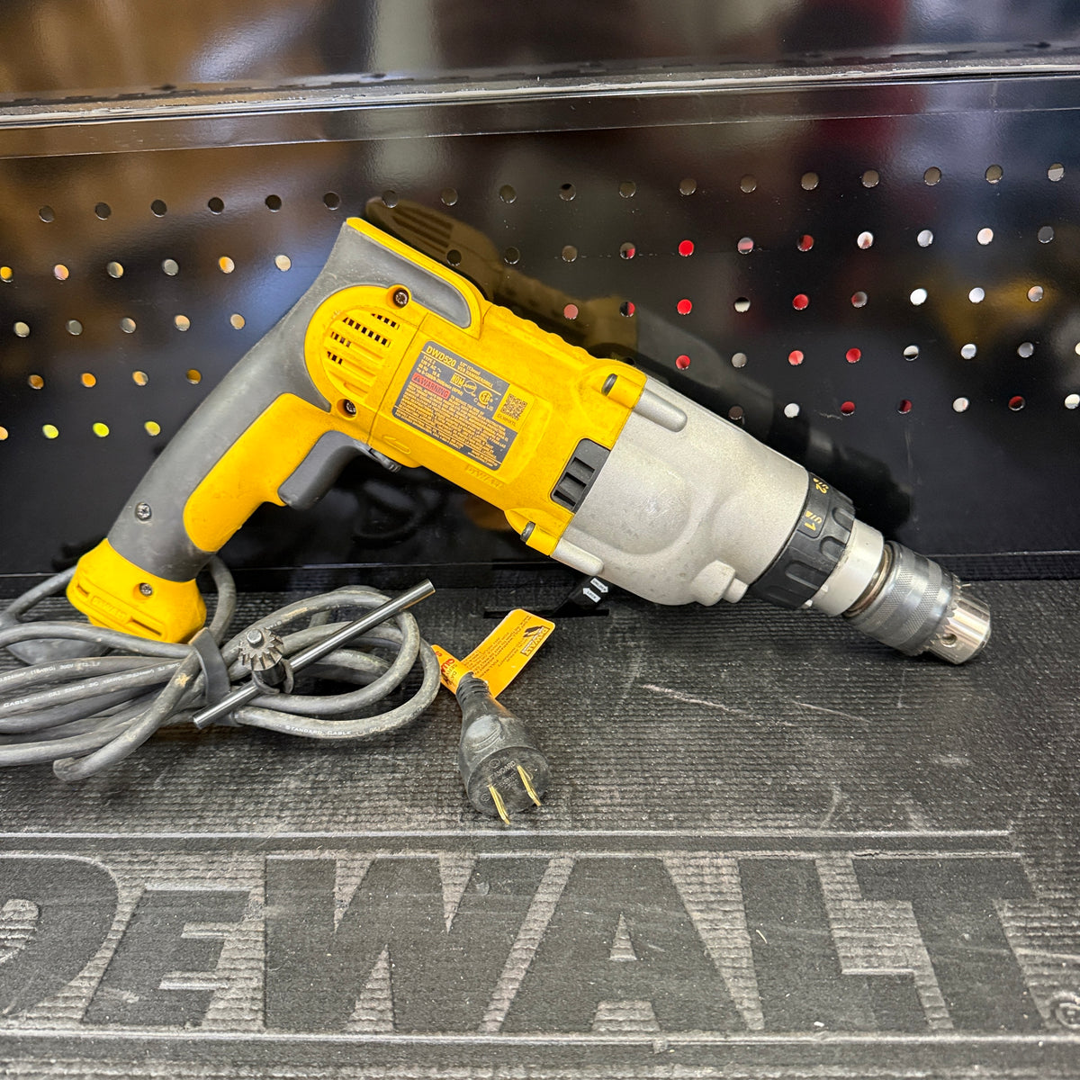 DEWALT DWD520 corded hammerdrill, side view — For Parts
